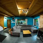 Zada Nature Lounge بيت للعطل *